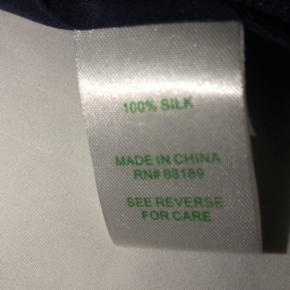 Lilly Pulitzer silk blouse - Picture 8 of 9